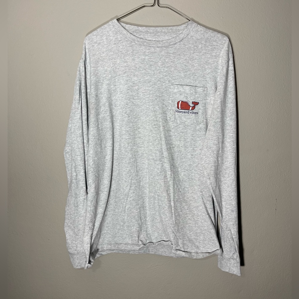 Vineyard Vines Medium Men’s Long Sleeve Shirt Graphic Football